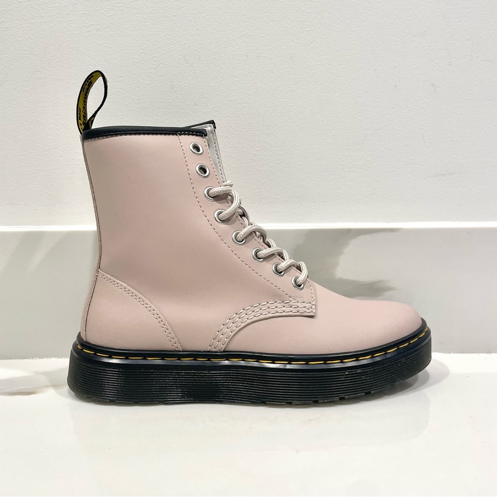 NEW Dr. Martens Zalava Leather Combat Boots (size 5)